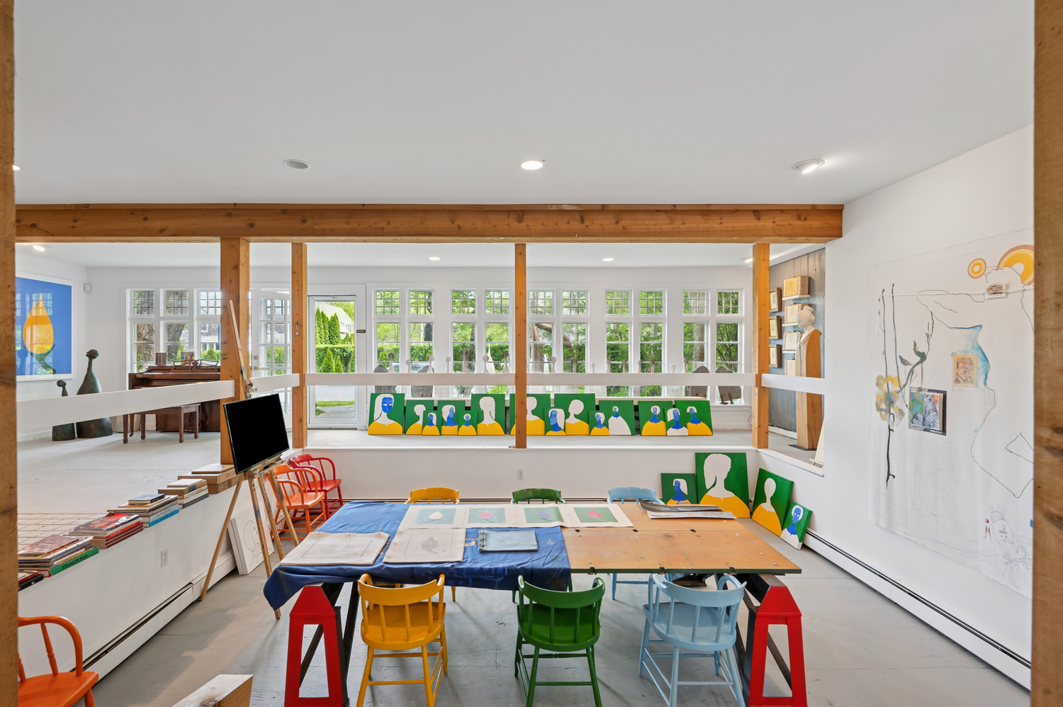 18 Flying Point Rd Southampton. MEDIA HAMPTONS FOR CORCORAN