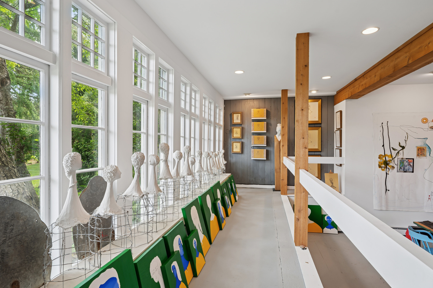 18 Flying Point Rd Southampton. MEDIA HAMPTONS FOR CORCORAN