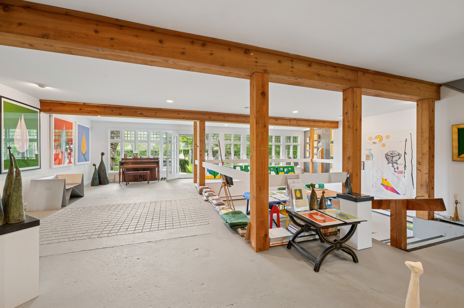 18 Flying Point Rd Southampton. MEDIA HAMPTONS FOR CORCORAN