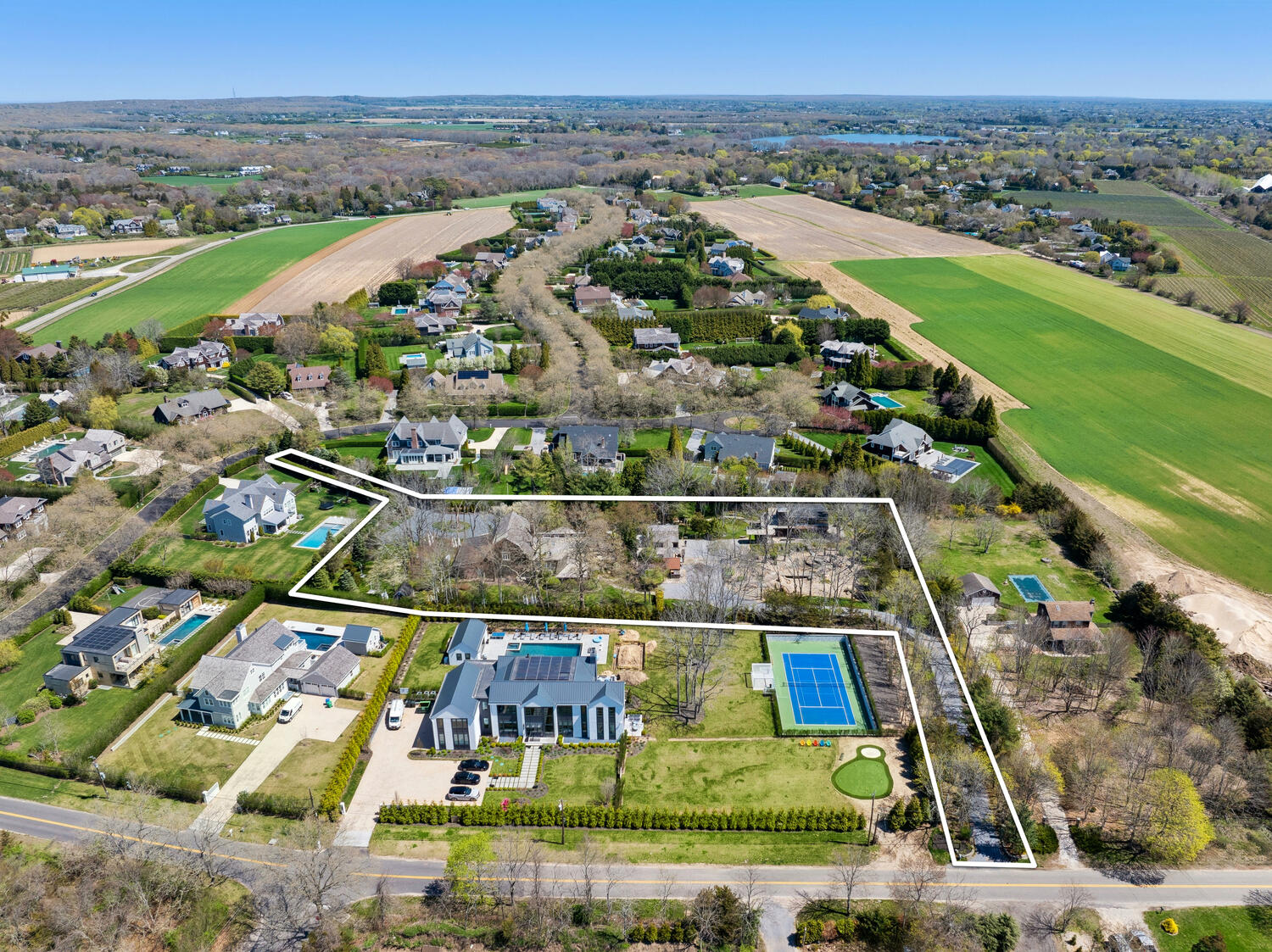 18 Flying Point Rd Southampton. MEDIA HAMPTONS FOR CORCORAN