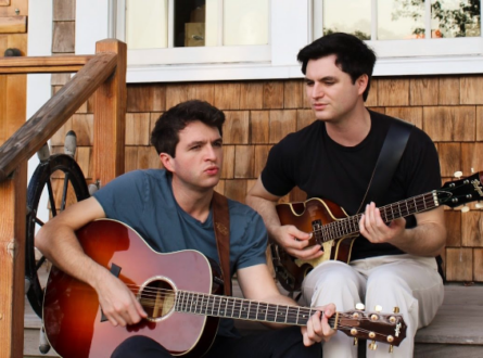 The Como Brothers in Concert