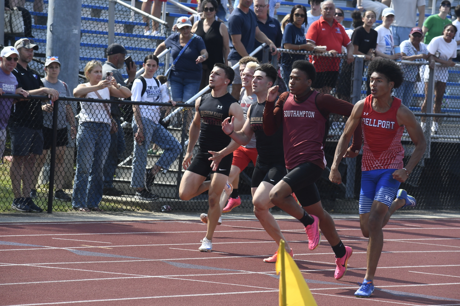 Southampton senior Davon Palmore in the preliminaries of the 100-meter dash.  DREW BUDD