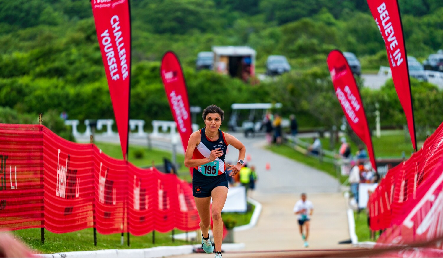Women's champion Lara Jacobs heads up toward the finish line.   ENDURANCE SPORTS PHOTOGRAPHY