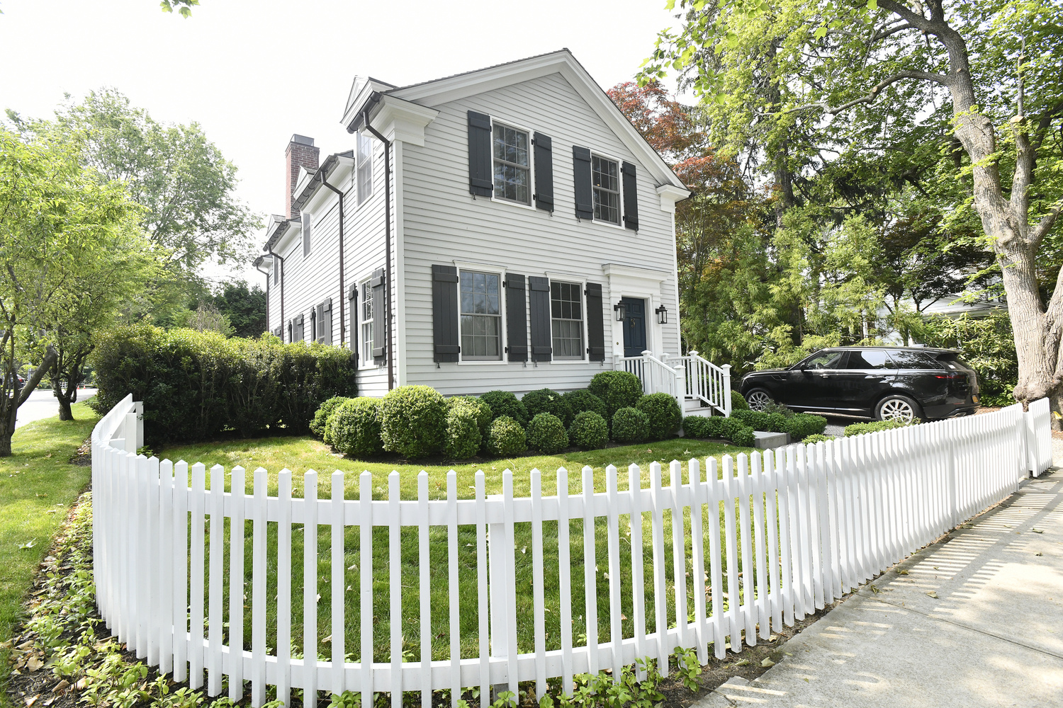 Peter Kahng's Sag Harbor residence.  DANA SHAW