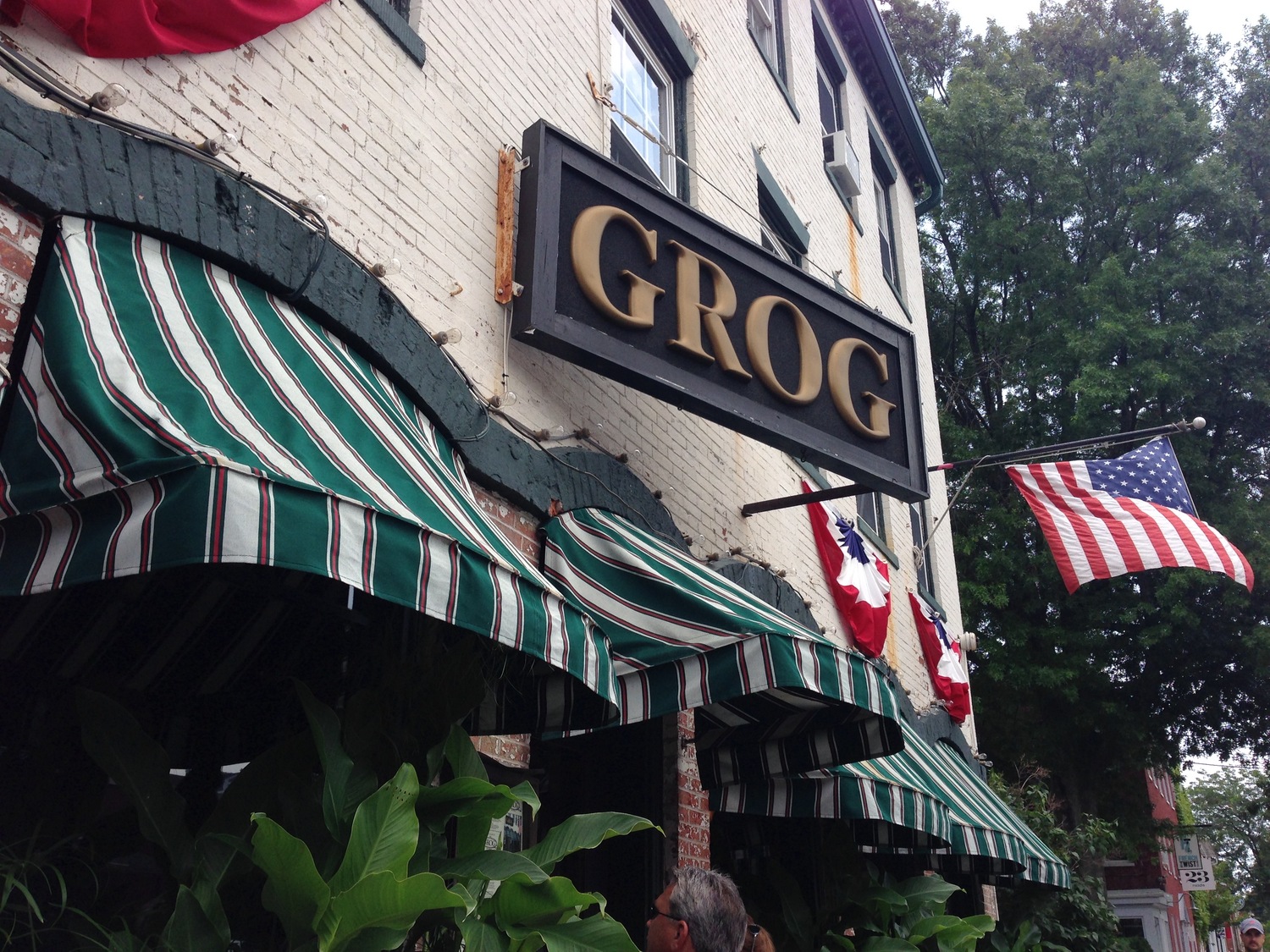 Grog, a restaurant Selinger worked at from 2022 to 2004.