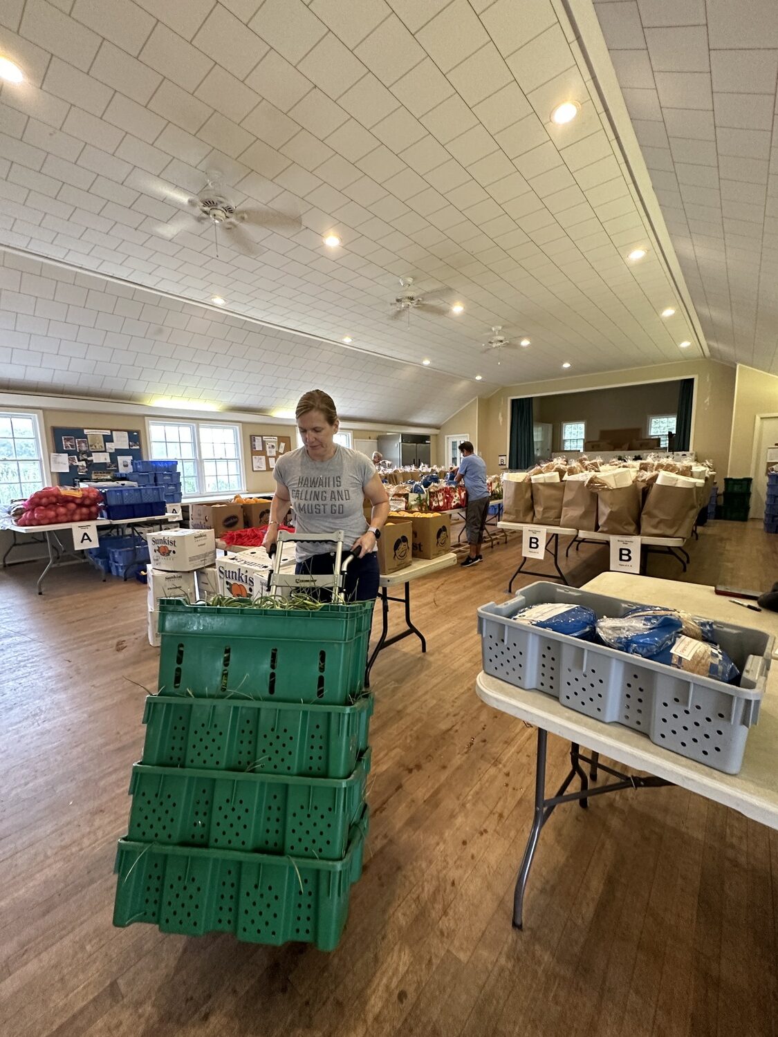 Unloading food at the Springs Food Pantry. Food Rescue US - South Fork photo