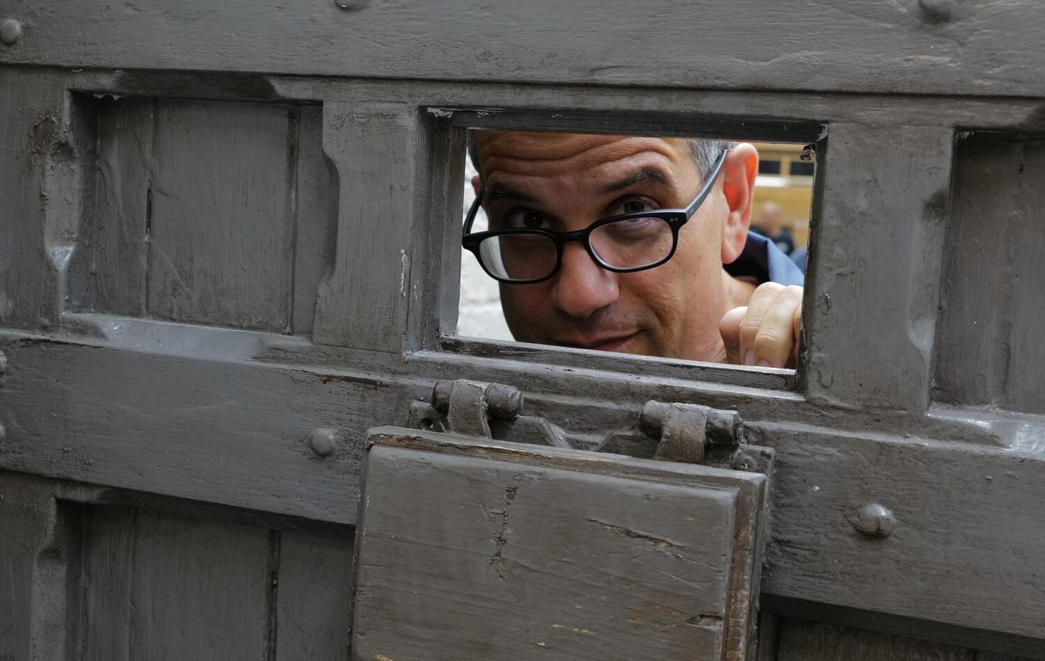 Mark Friedberg on the set of 