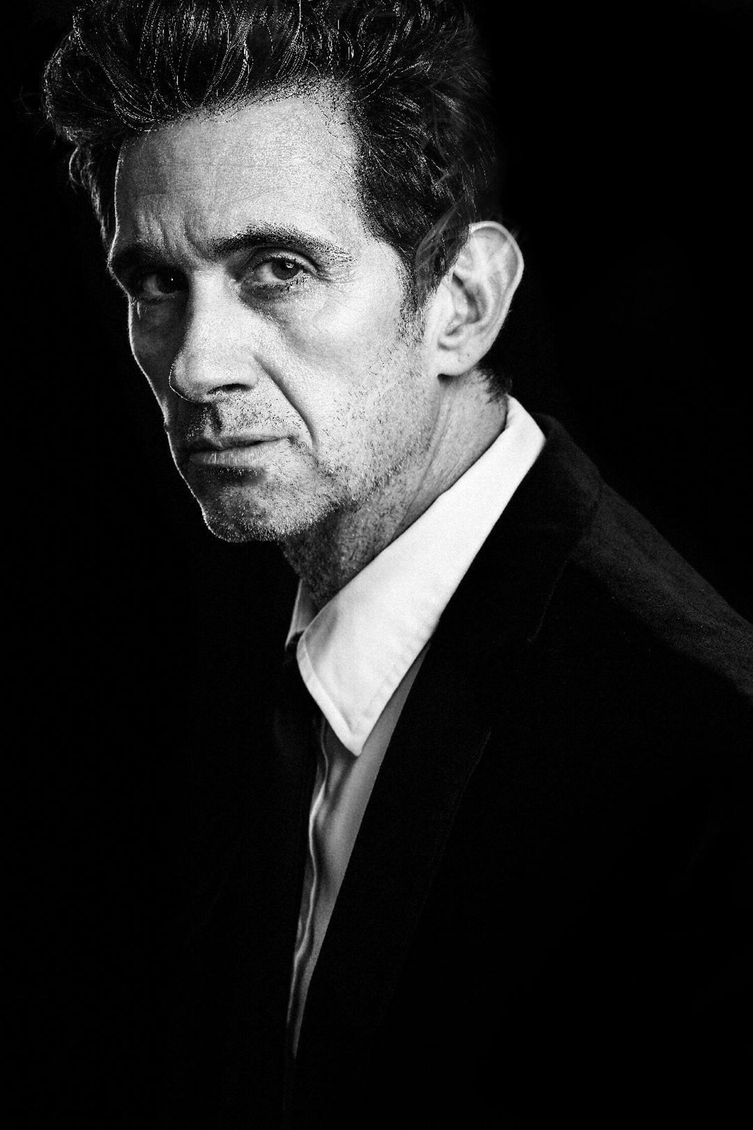 Ronnie Marmo stars in 