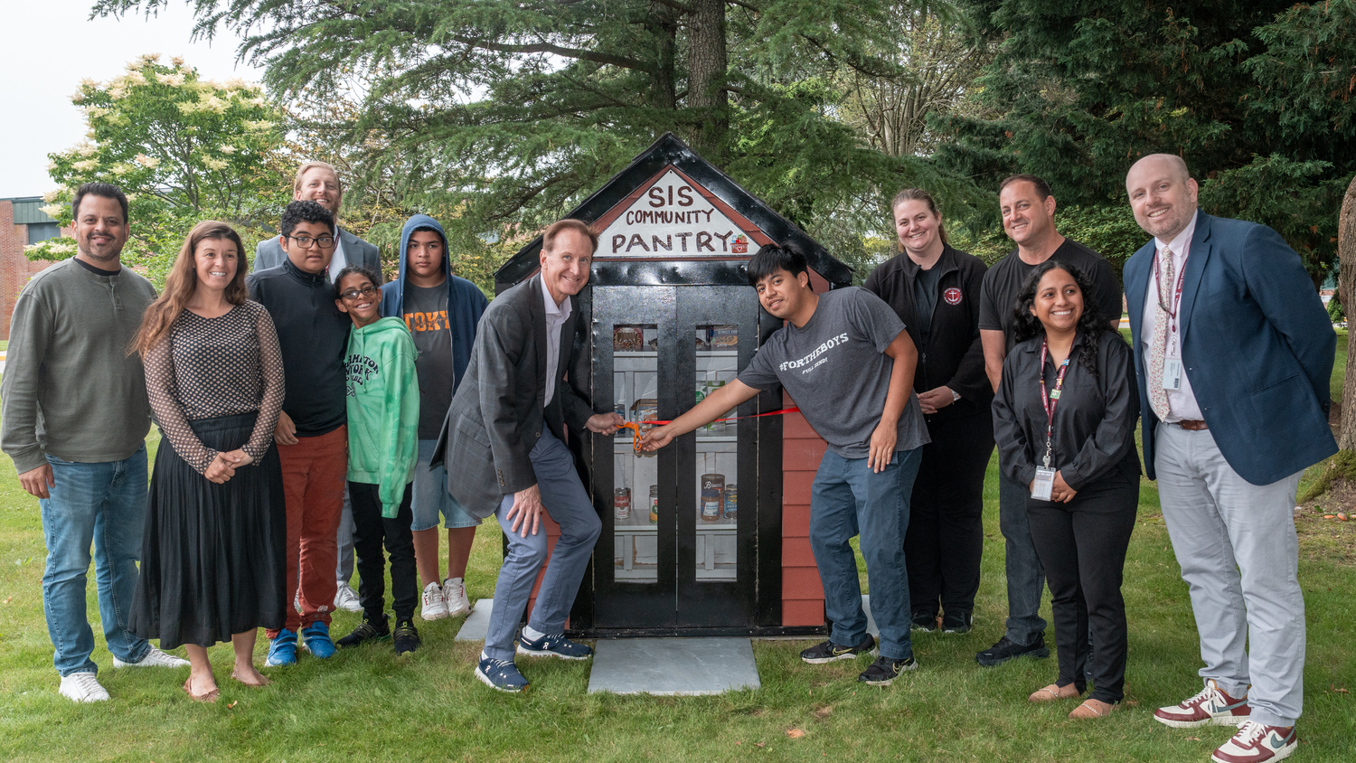 A new food pantry at Southampton Intermediate School offers the community free food items 24/7.
COURTESY SOUTHAMPTON SCHOOL DISTRICT