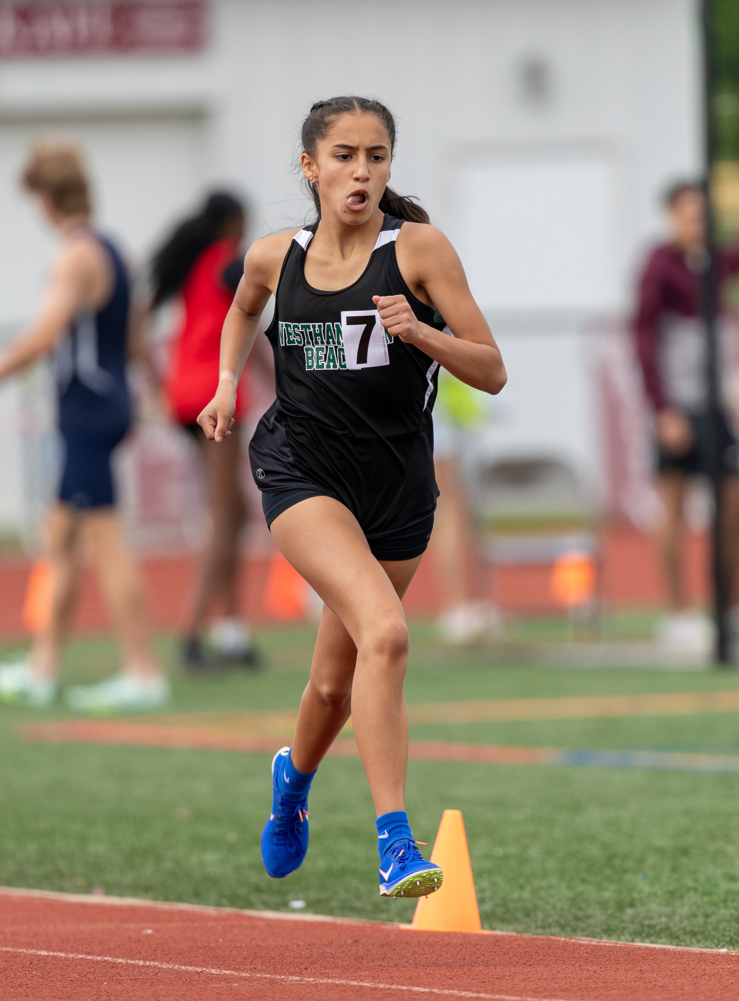 Jasmine Garcia Barrientos in the 800-meter race.  RON ESPOSITO