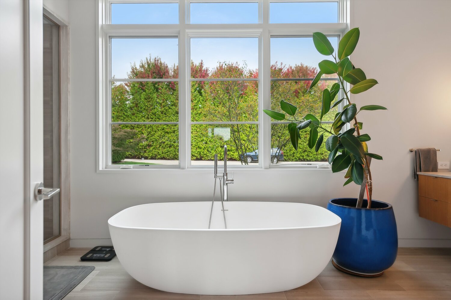 Recently sold at 9 Cody Way in Bridgehampton for  $11.45 million.  THE CORCORAN GROUP
