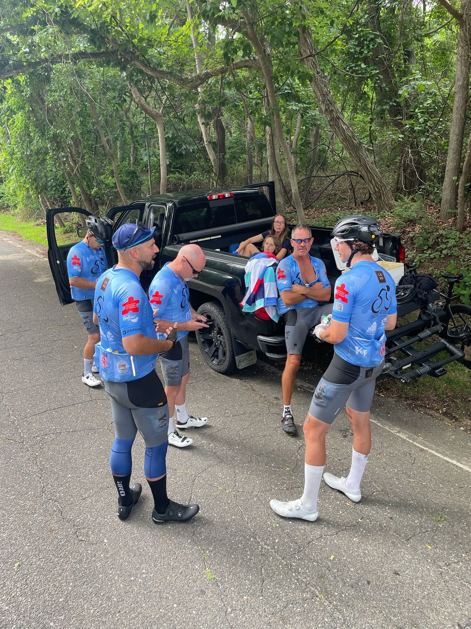 Fixing a flat tire near Stony Brook Southampton Hospital.