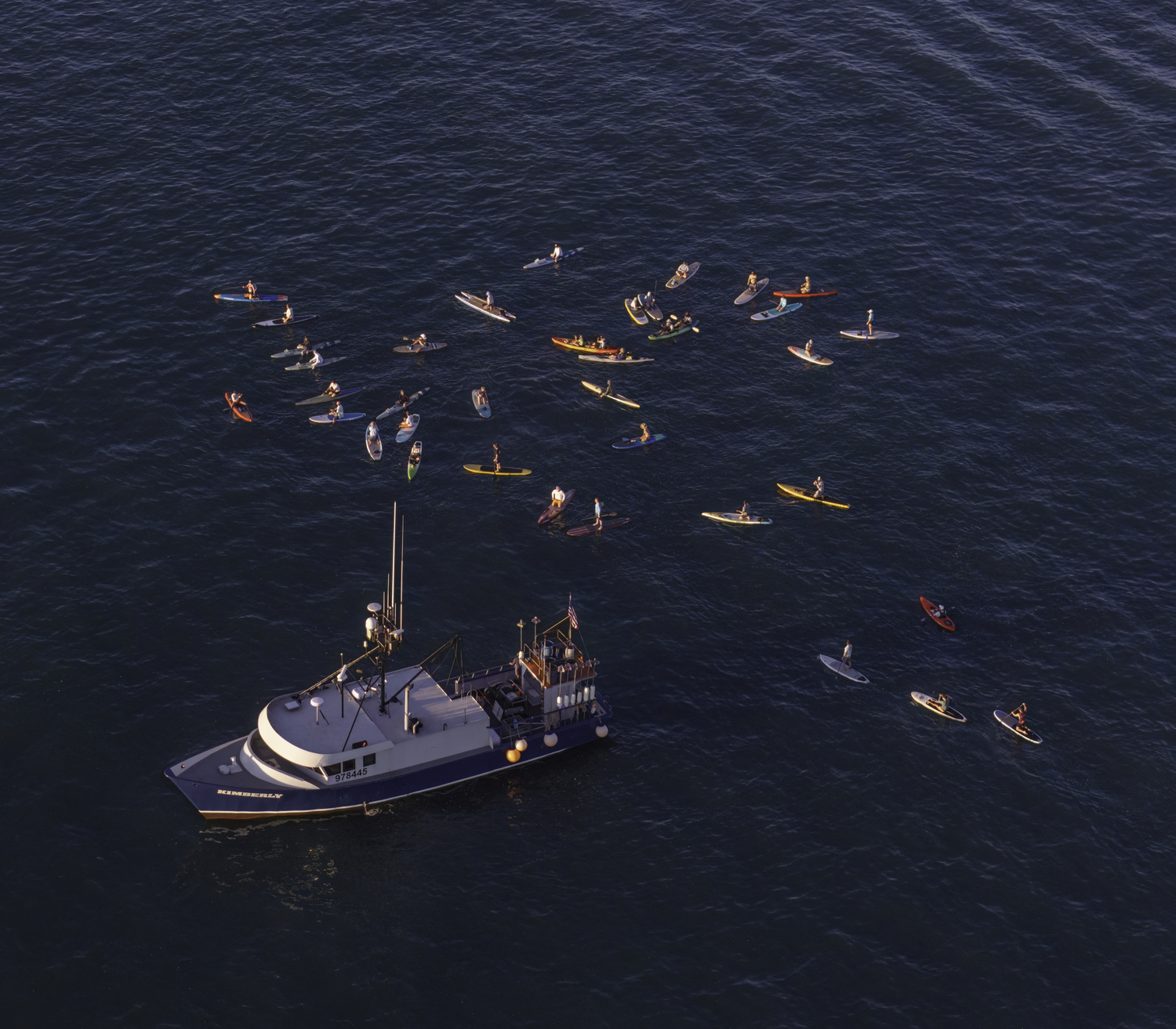 Participants stay close to guide boat 