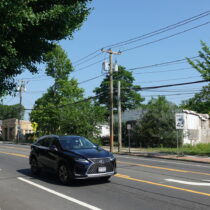 Southampton Town and a private developer, Georgica Green Ventures, are proposing to build a 40-unit rental affordable housing apartment complex on an abandoned property on Flanders Road just steps from the Riverside traffic circle. MICHAEL WRIGHT