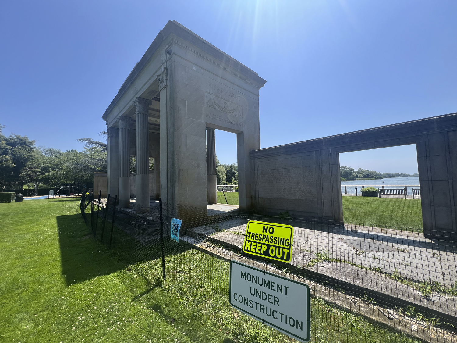 The World War I memorial in Agawam Park in Southampton Village is in dire need of repairs.  DANA SHAW