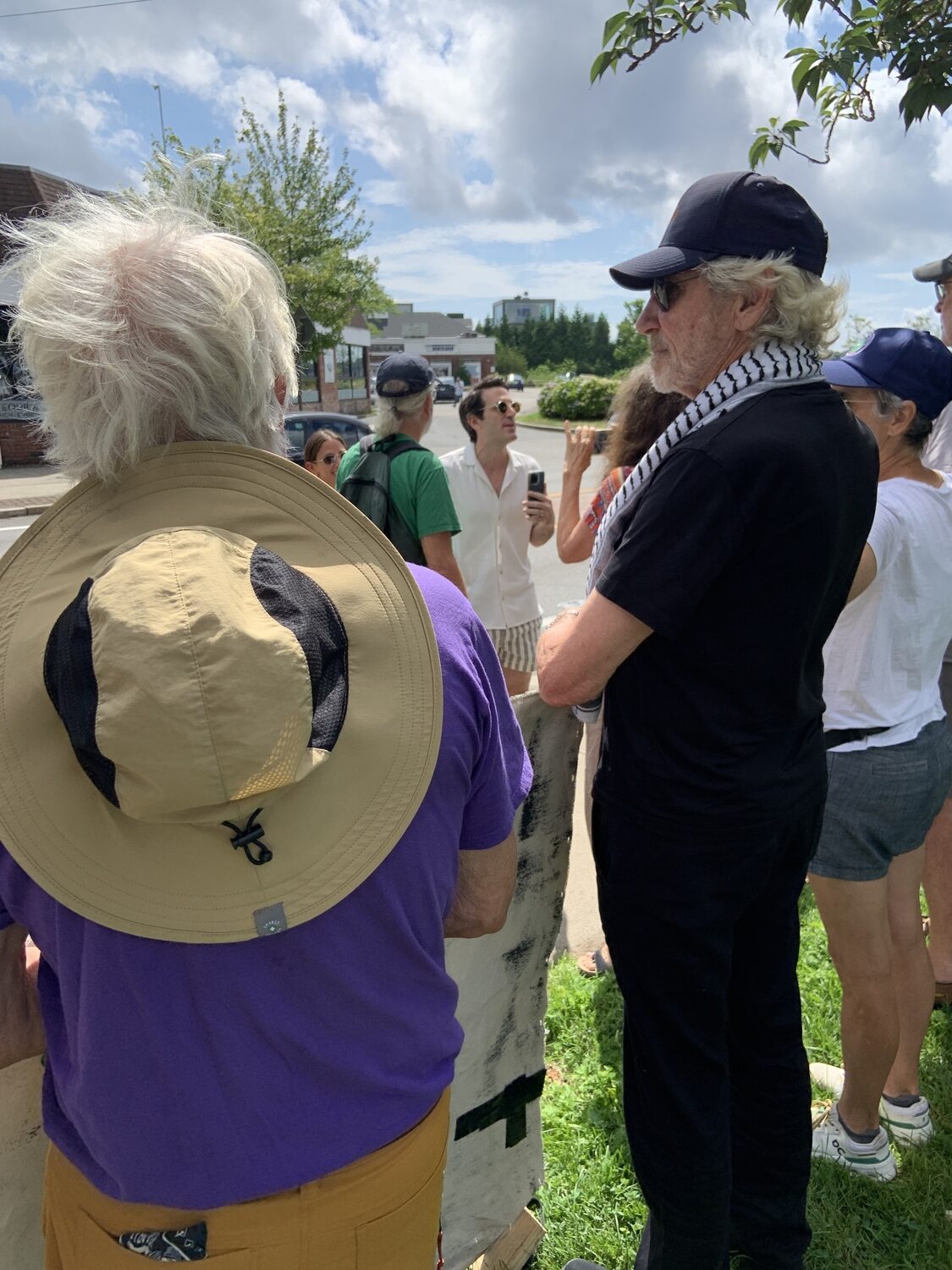 The rock star Roger Waters joined a vigil for a ceasefire Gaza in Sag Harbor on Sunday. STEPHEN J. KOTZ