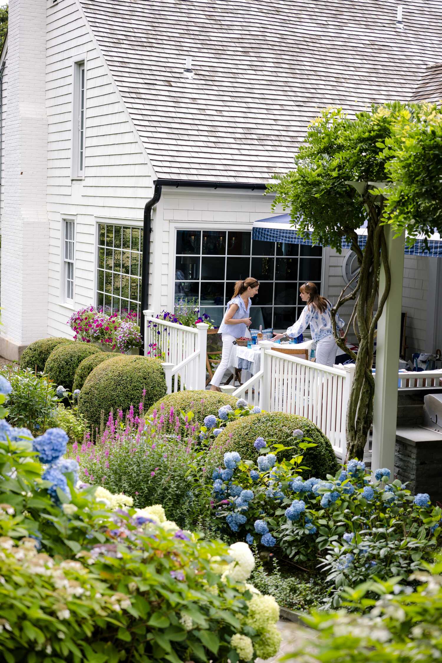 Julie Rankin and Dana Feller, Hamptons Blue co-founders. ALEXANDRA SALAND