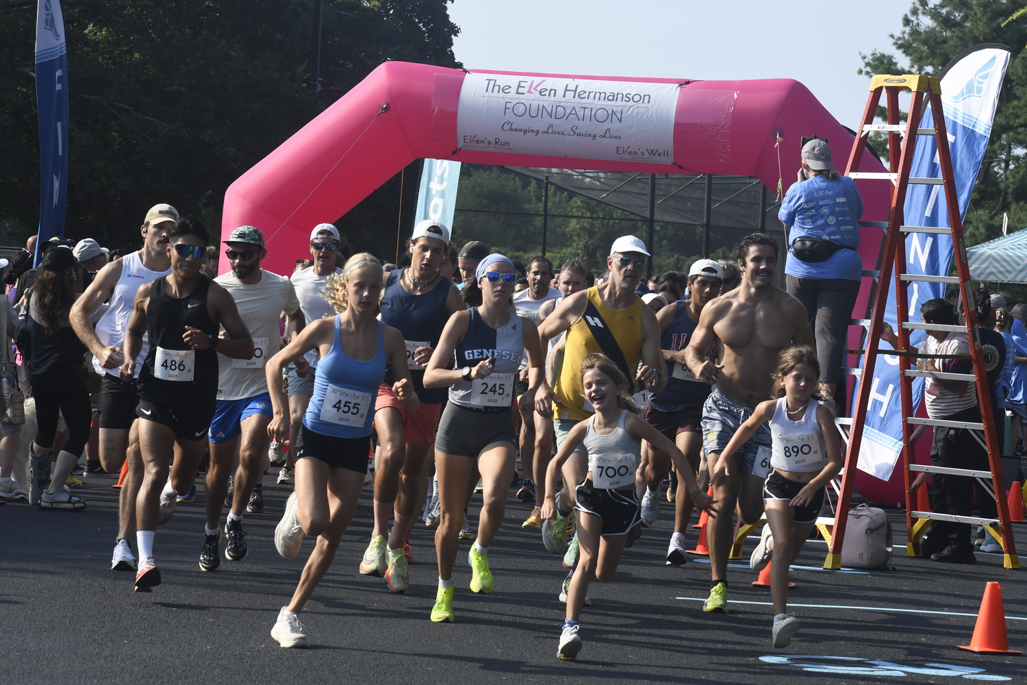 The start of the 30th annual Ellen's Run in Southampton on Sunday morning.  DREW BUDD