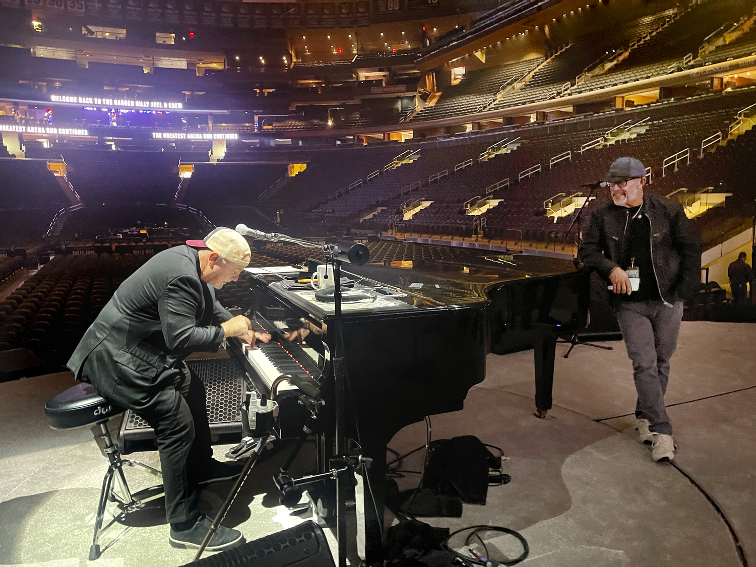 Steve Cohen and Billy Joel during a soundcheck at Madison Square Gardens. MYRNA SUAREZ