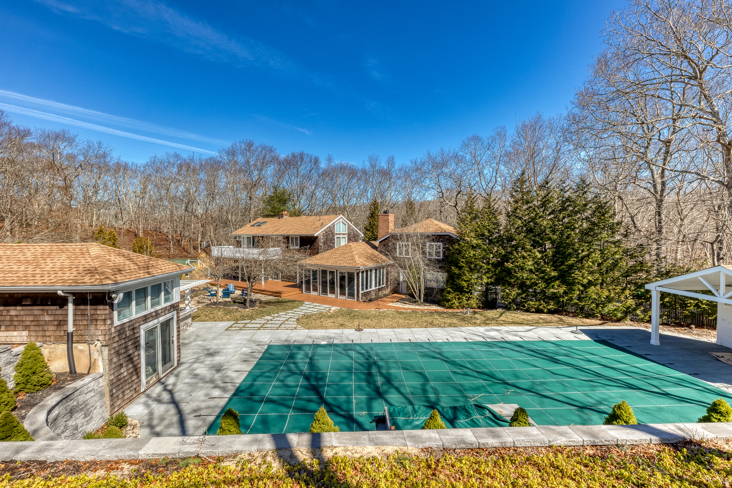 Chapter renovated a Bridgehampton residence with a quick turnaround to ready it for the summer rental season.  COURTESY CHAPTER