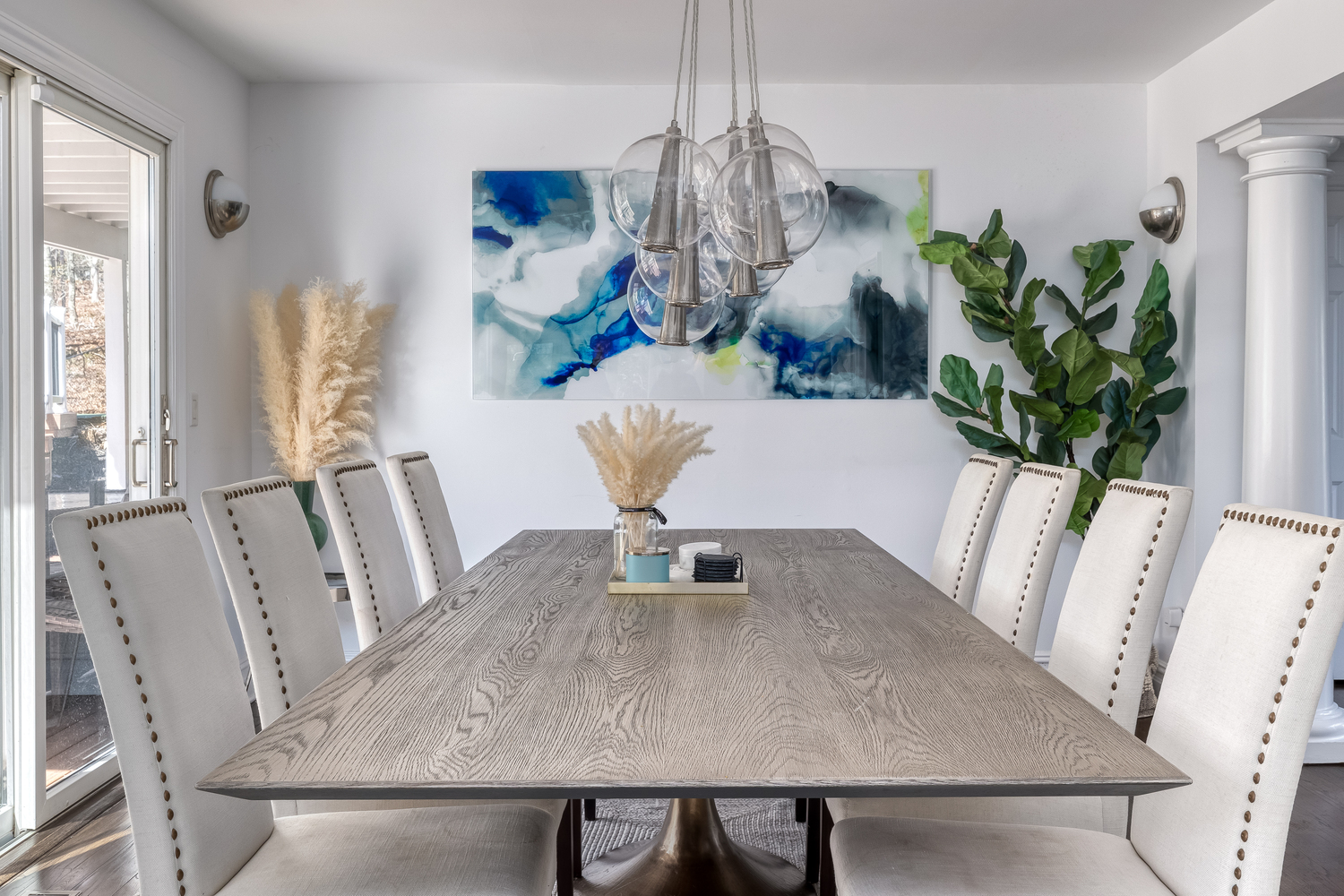 Chapter renovated a Bridgehampton residence with a quick turnaround to ready it for the summer rental season.  COURTESY CHAPTER
