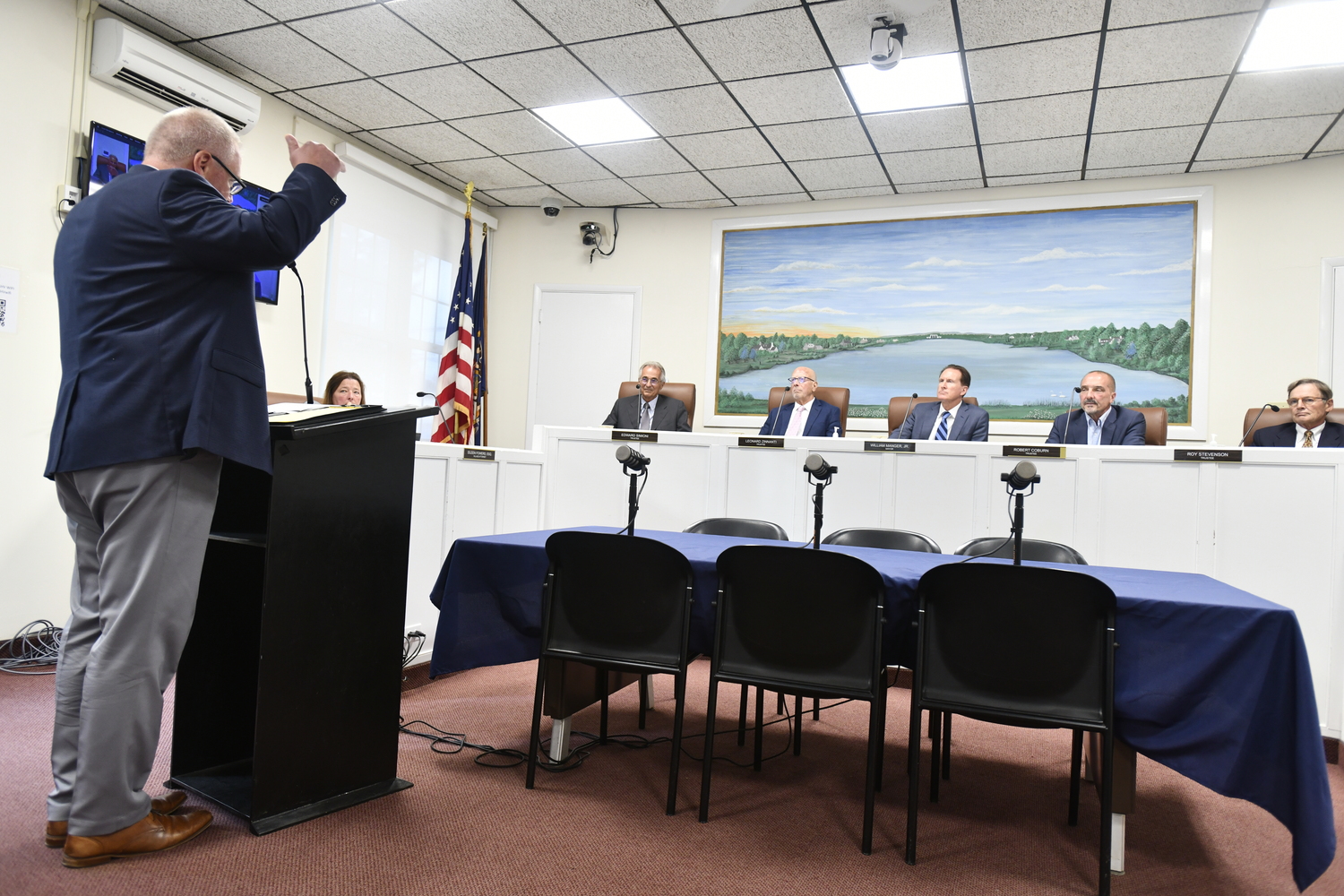 Director of Transportation Patrick Lenihan give the board an update. DANA SHAW