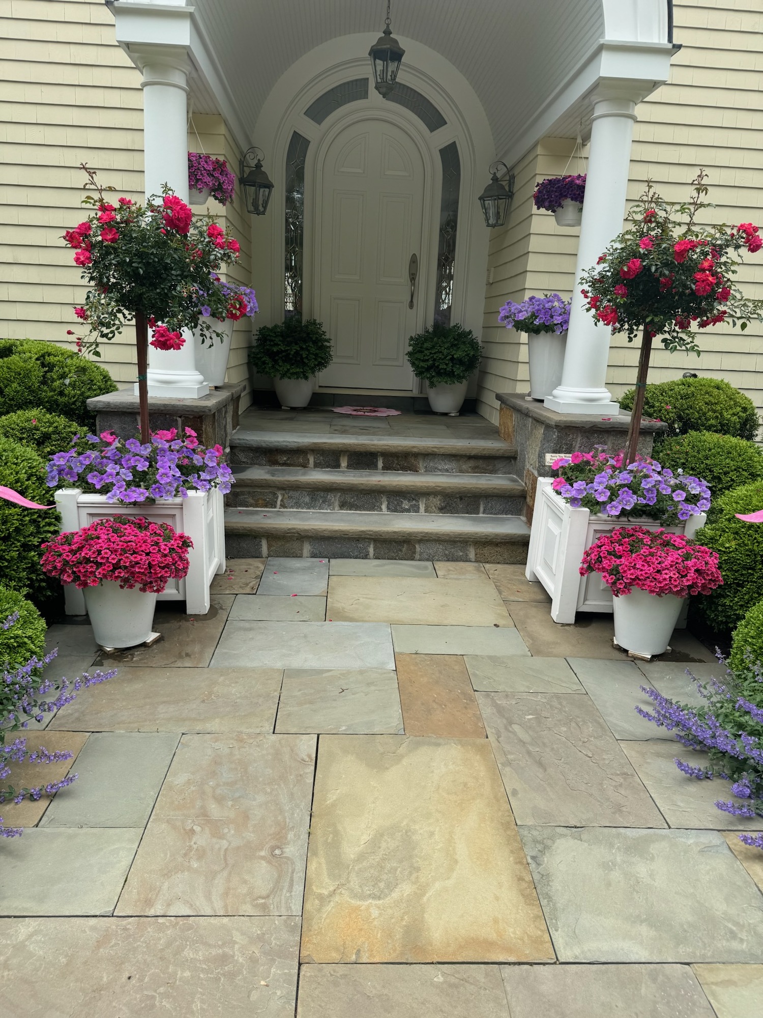 NancyJane and Jeff Loewy’s garden in Southampton.  COURTESY NANCYJANE LOEWY