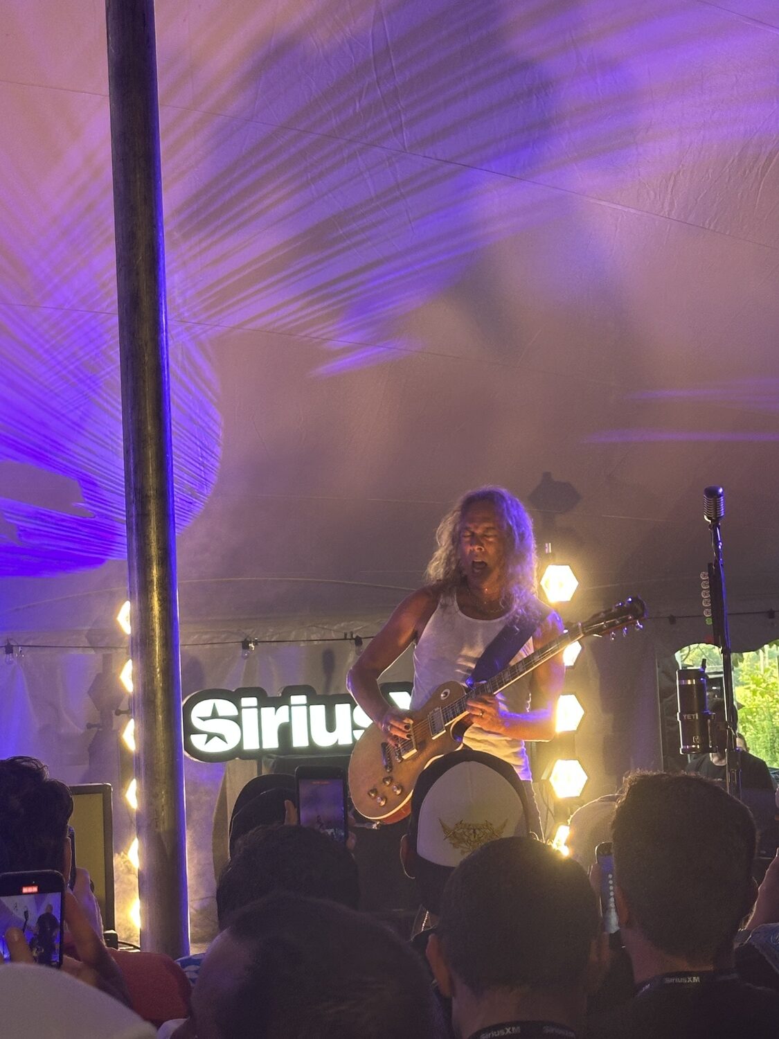 Metallica lead guitarist Kirk Hammett performing at the Stephen Talkhouse on Thursday, August 28. DAN STARK