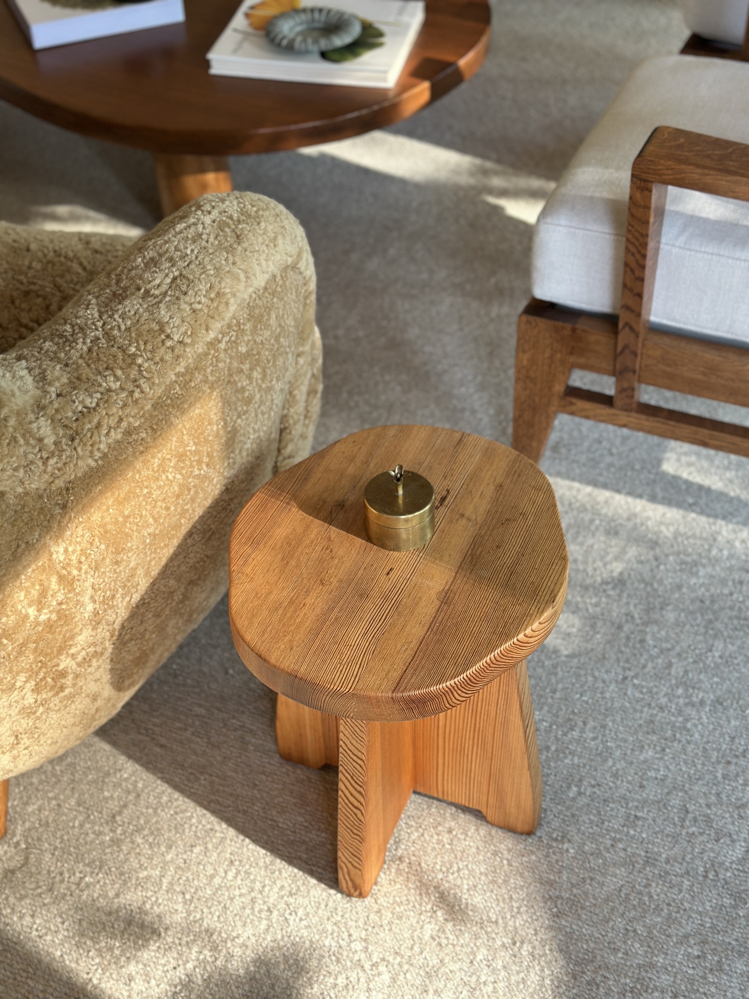At Galerie Provenance clients visit by appointment only and browse her handpicked merchandise not on sterile showroom shelves, but in her home. It’s a new way to see how vases, rugs, paintings, tables and more might look styled and in use.   COURTESY GALERIE PROVENANCE