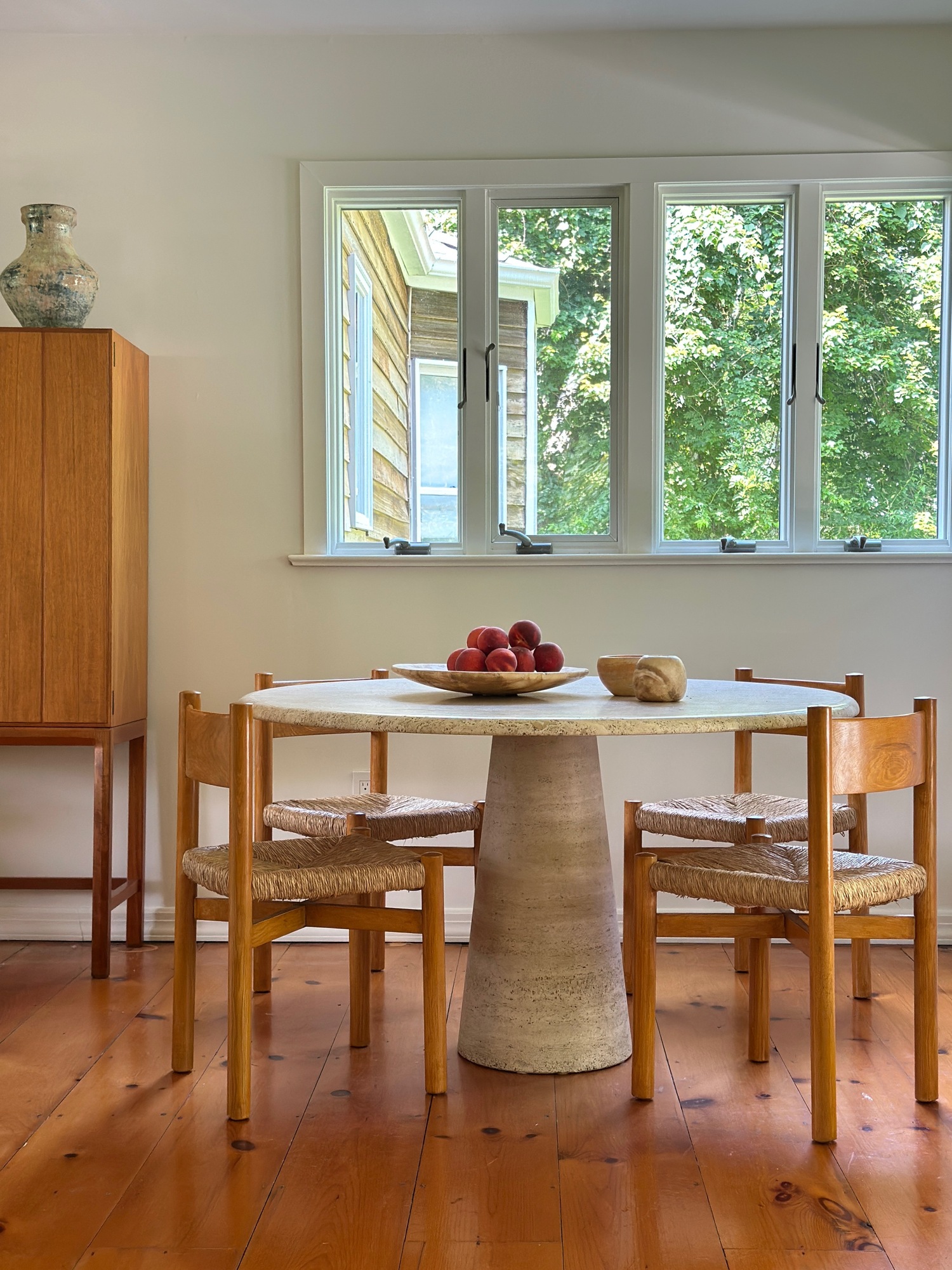 At Galerie Provenance clients visit by appointment only and browse her handpicked merchandise not on sterile showroom shelves, but in her home. It’s a new way to see how vases, rugs, paintings, tables and more might look styled and in use.   COURTESY GALERIE PROVENANCE