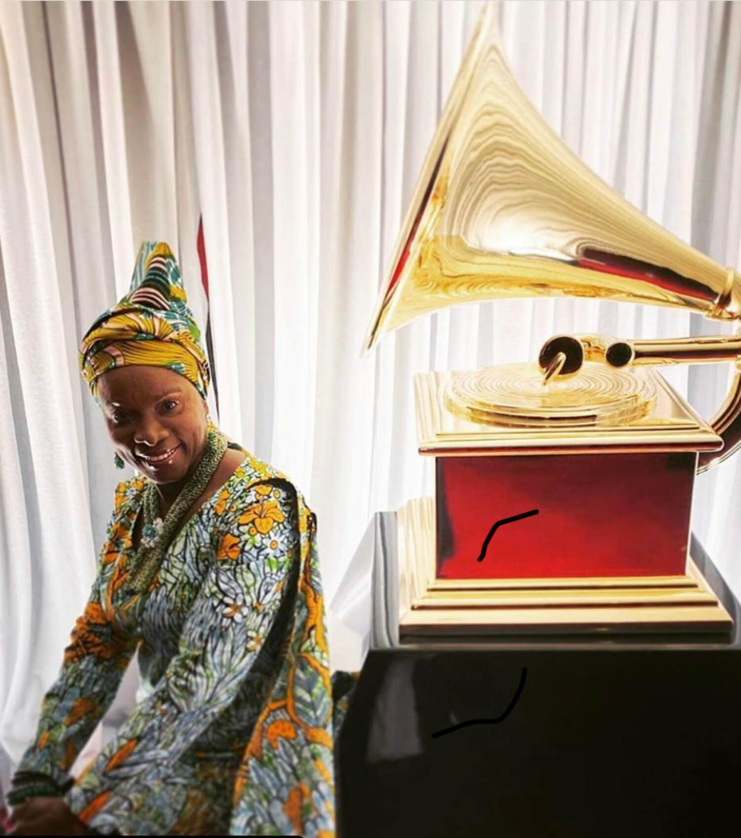 Mary Jane Marcasiano’s costume design work includes pieces for Grammy Award-winning artist and UNICEF Ambassador Angelique Kidjo. COURTESY WACH
