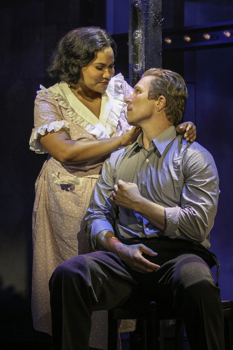 Ashley Alexandra (as Blanche Barrow) and Nick Bailey (as Marvin “Buck”Barrow) in 