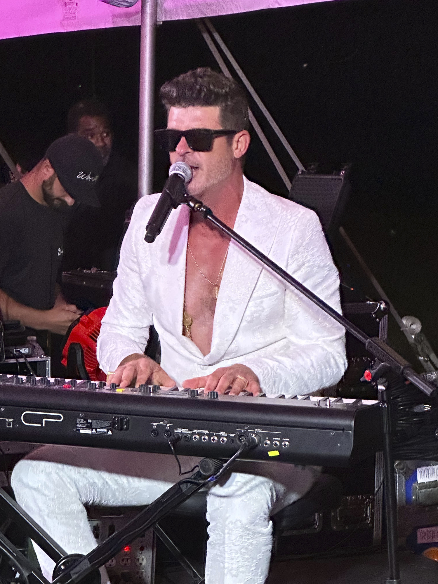 Robin Thicke performing at the Concert for a Cause.  GREGORY D'ELIA