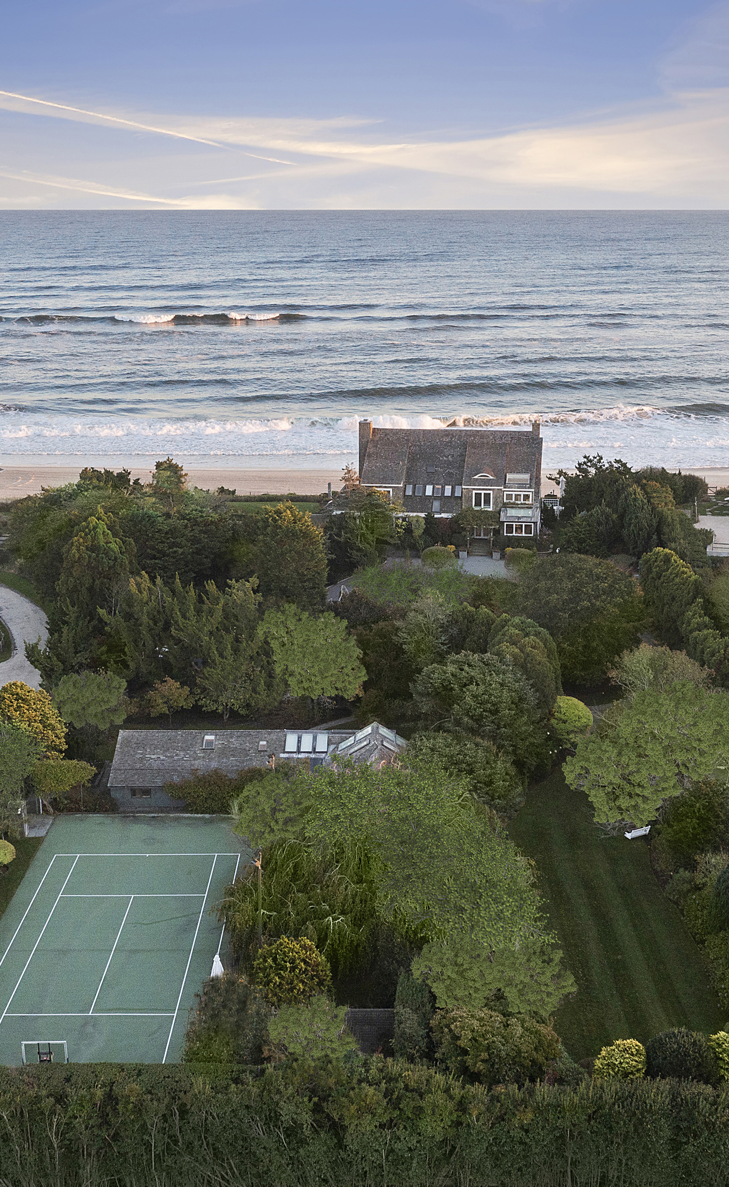 33 Lily Pond Lane in East Hampton. COURTESY DOUGLAS ELLIMAN