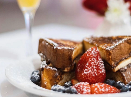 Claude's Daily Breakfast & Brunch