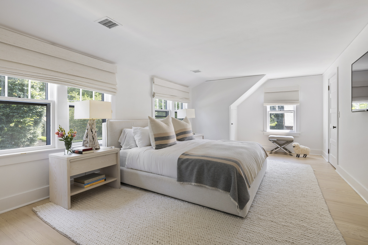 Jessica Vertullo and Christopher Stewart's East Hampton home.  LENA YAREMENKO