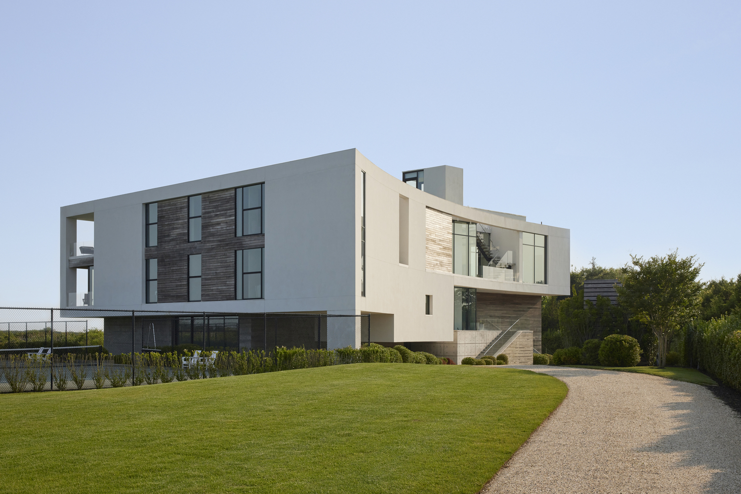 951 Flying Point Road in Water Mill recently sold for $22.5 million.  COURTESY BESPOKE