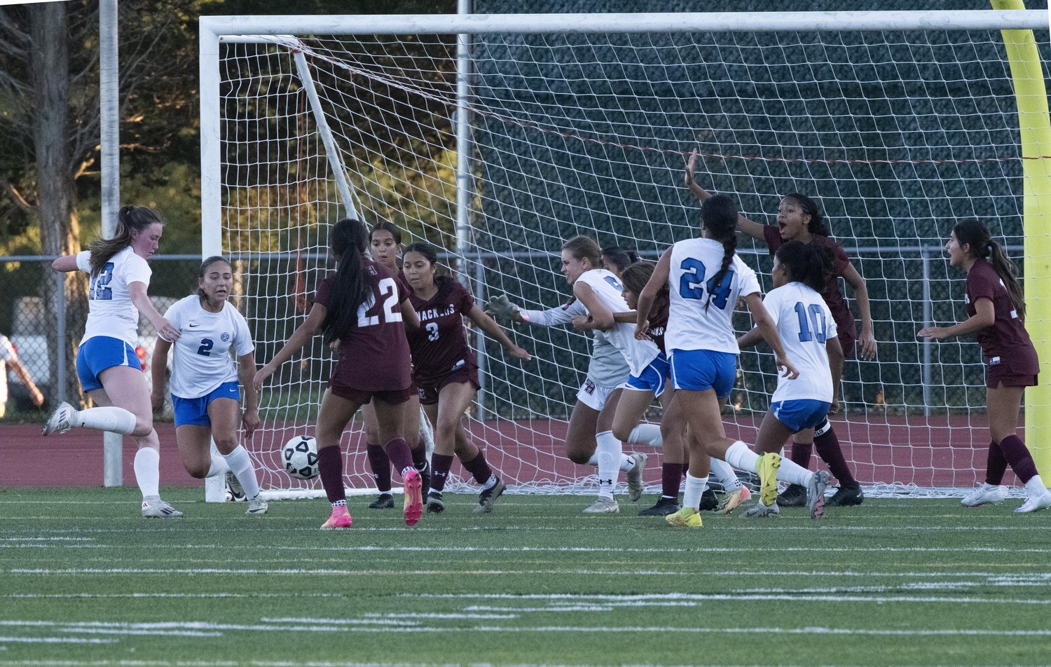 East Hampton and Riverhead played a 1-0 game, in favor of the Bonackers, on Friday. DOUG KUNTZ
