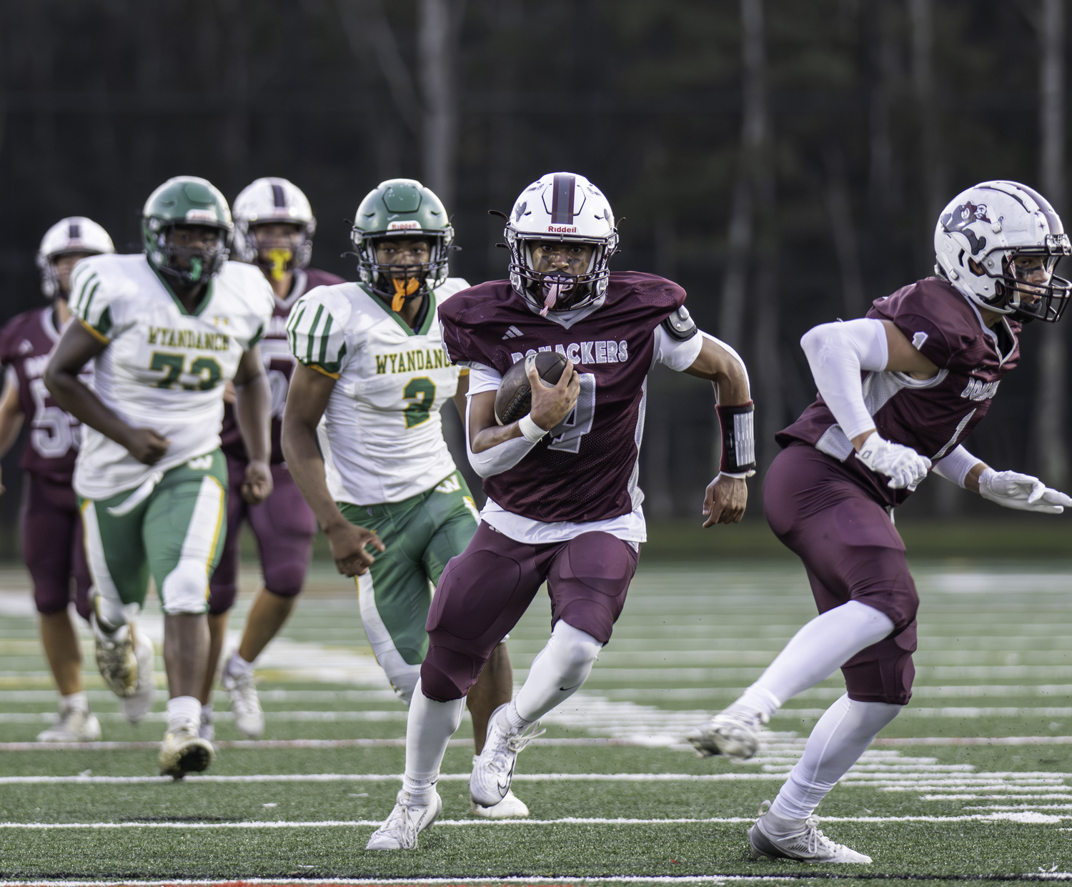 Alex Davis finds some more open space to run.  MARIANNE BARNETT