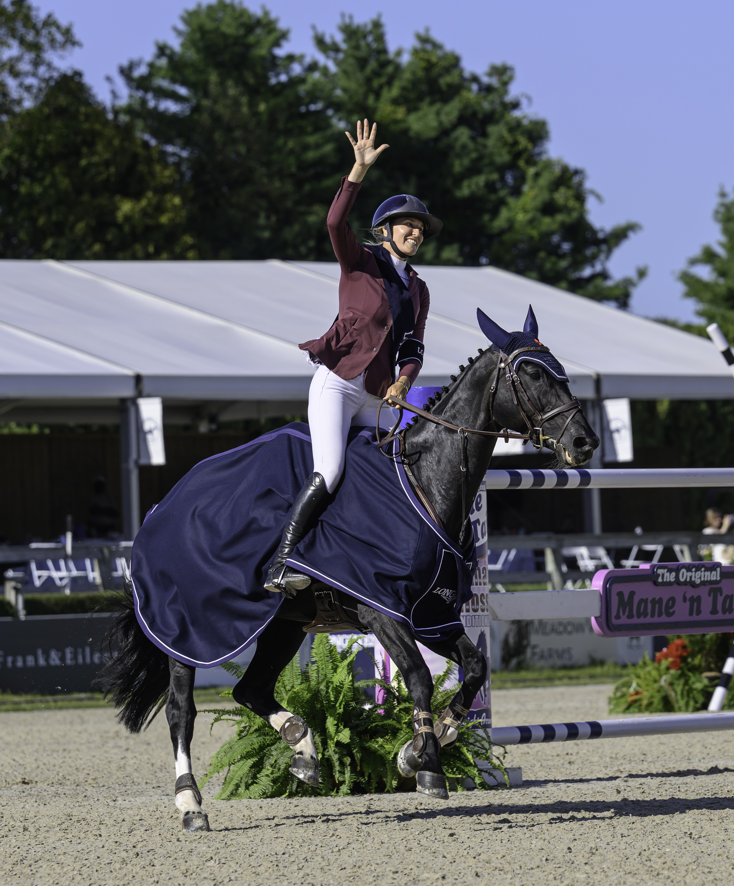 The victory gallop by Hampton Classic Grand Prix winner Jessica Mendoza.  MARIANNE BARNETT