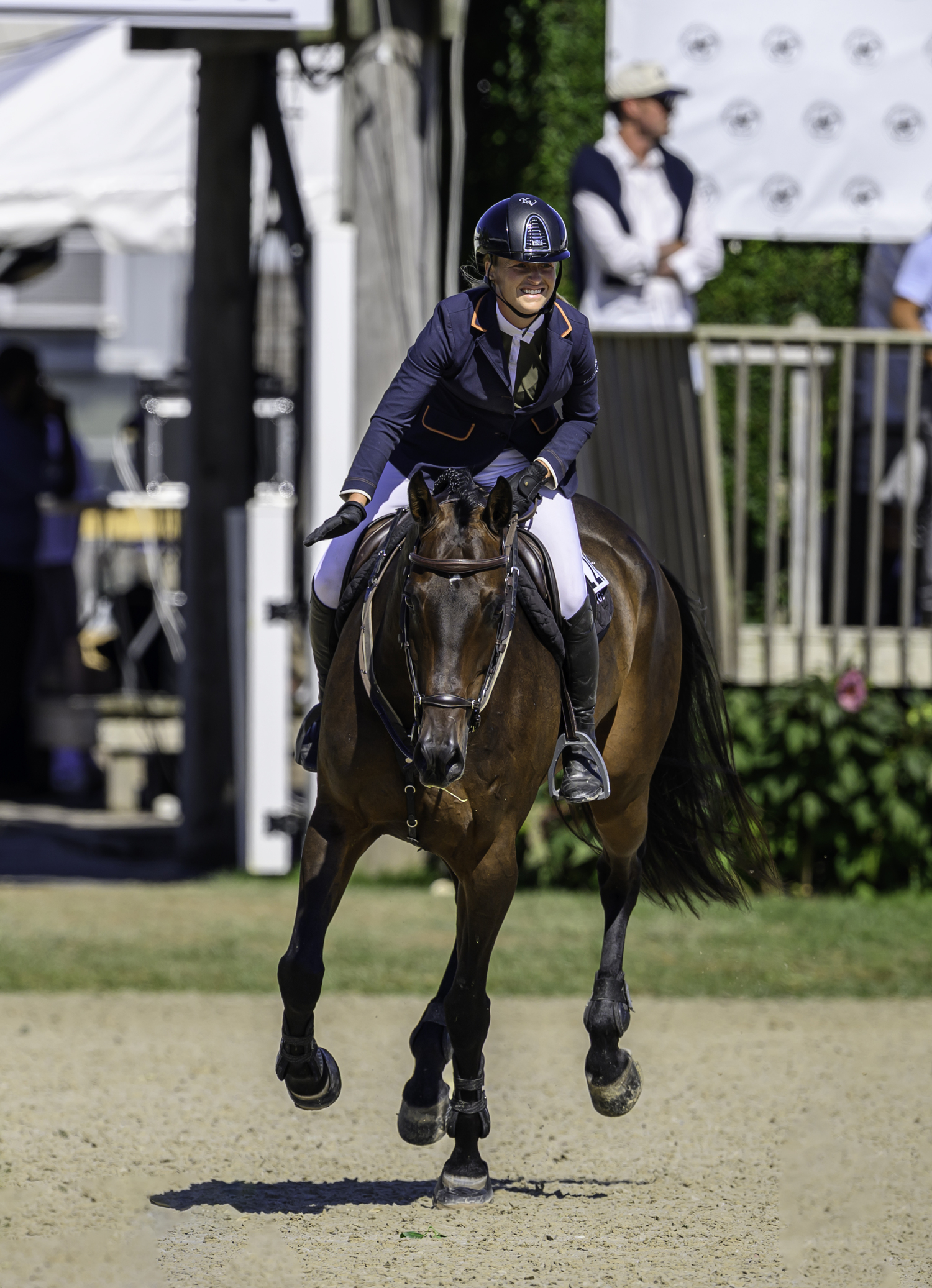 Kristin Vanderveen all smiles and a pat for Bull's Run Jireh after the first clear.  MARIANNE BARNETT
