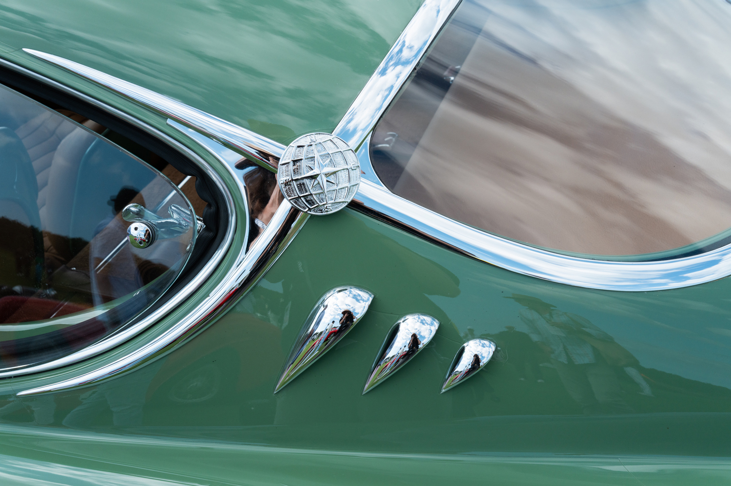 Rear window details on the 1952 Pegaso Z-102. LORI HAWKINS