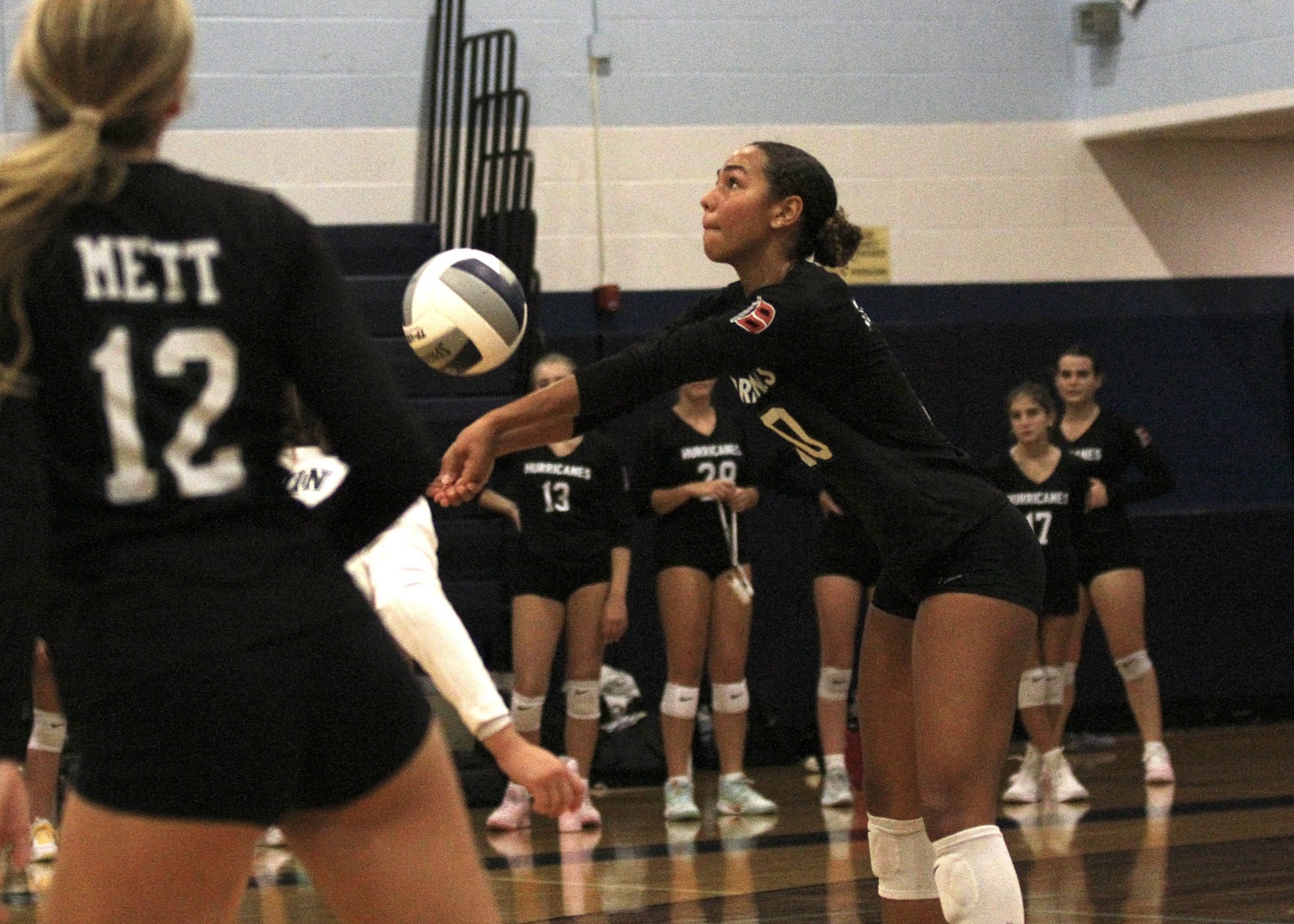 Senior middle blocker Jasmine Taylor passes the ball. DESIRÉE KEEGAN