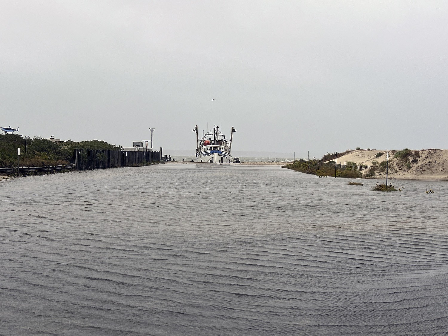 Dune Road In Hampton Bays on Monday afternoon.  DANA SHAW