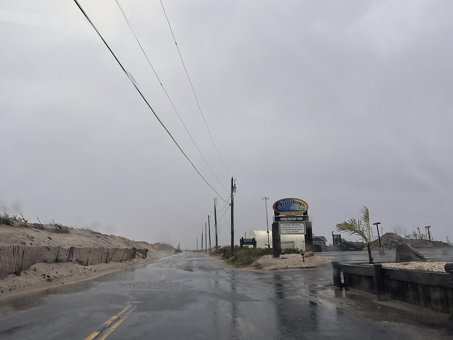 Dune Road In Hampton Bays on Monday afternoon.  DANA SHAW