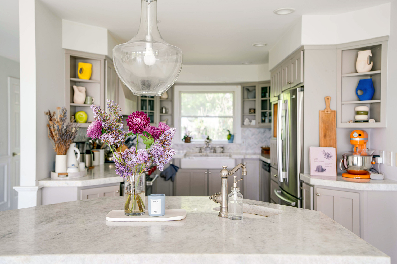 Inside Esha Soni’s Montauk home. DOUGLAS ELLIMAN