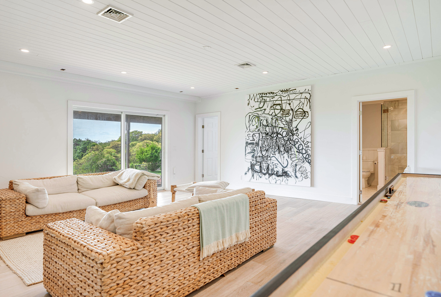 Inside Esha Soni’s Montauk home. DOUGLAS ELLIMAN