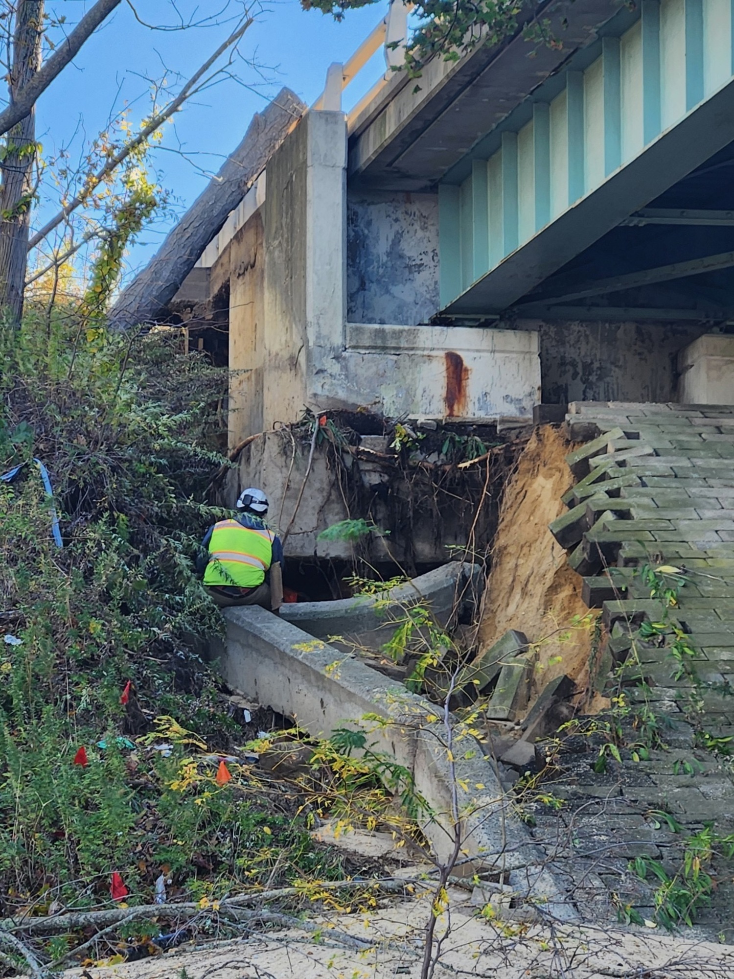 Heavy rainfall on Thursday night caused severe erosion beneath the westbound lanes of Sunrise Highway at the Shinnecock Canal, forcing the state Department of Transportation to close the roadway. Only very limited number of cars are being allowed to flow west on the highway using the road's shoulder. SOUTHAMPTON TOWN