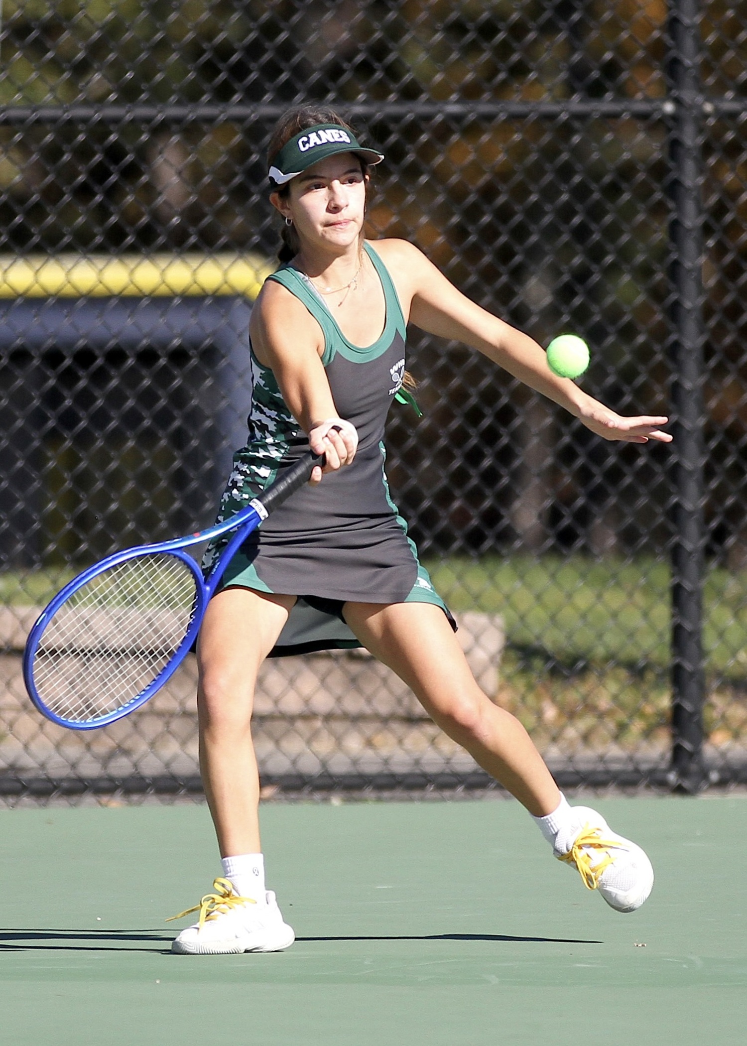 Westhampton Beach sophomore Aitana Garcia keeps her eyes on the ball. DESIRÉE KEEGAN