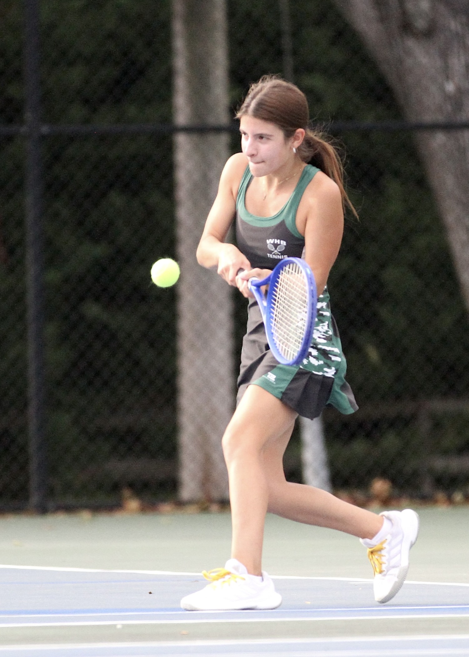 Sophomore Aitana Garcia connects with the ball. DESIRÉE KEEGAN